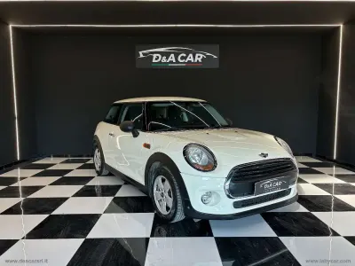 Usata Mini ONE 75 CV (55 kW) 2016 Bianco Utilitaria