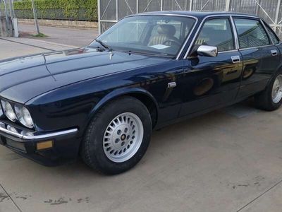 Jaguar XJ6