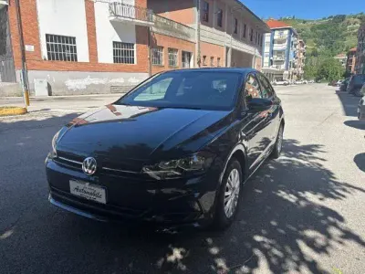 Usata VW Polo Comfortline 75 CV (55 kW) 2018 Grigio Utilitaria