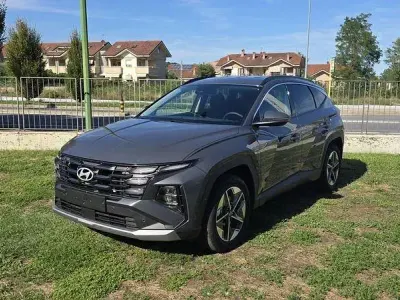 Nuova Hyundai Tucson 136 CV (100 kW) 2025 Grigio SUV