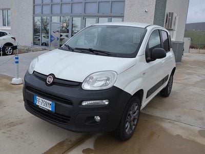Usata Fiat Panda 4x4 S 95 CV (69 kW) 2016 Bianco Utilitaria