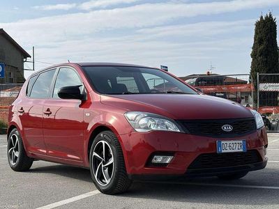 Usata Kia Ceed EX 90 CV (66 kW) 2010 Utilitaria