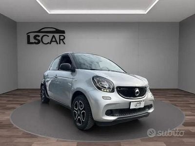 Grigio Usata 2017 Smart ForFour Passion Utilitaria | 10.990 € (Ottimo prezzo)