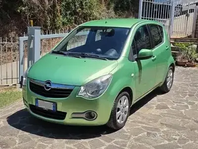 Usata Opel Agila 86 CV (63 kW) 2009 Utilitaria