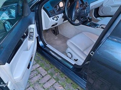 Usata Mercedes C220 2010 Grigio Berlina