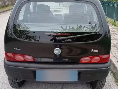 Usata Fiat 600 54 CV (39 kW) 2006 Nero Utilitaria