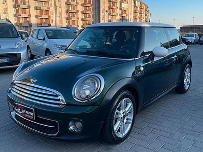 Usata Mini Cooper D 111 CV (81 kW) 2011 Verde Utilitaria