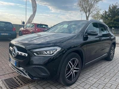Usata Mercedes GLA180 Premium 136 CV (100 kW) 2021 Nero SUV