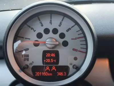 Usata Mini ONE 75 CV (55 kW) 2010 Utilitaria