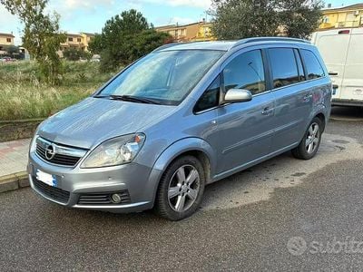 Usata Opel Zafira 120 CV (88 kW) 2006 Monovolume