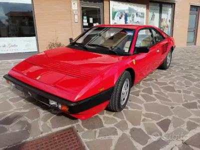 Usata Ferrari Mondial 240 CV (176 kW) 1982 Rosso Coupé