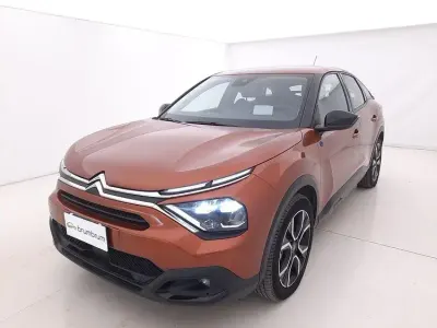 Usata Citroën e-C4 Feel 56 kW (77 CV) 2021 Arancione Berlina