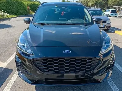 Usata Ford Kuga 150 CV (110 kW) 2021 Nero SUV