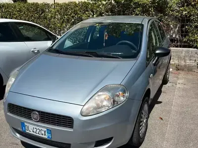 Usata Fiat Grande Punto 65 CV (47 kW) 2008 Grigio Utilitaria