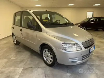 Usata Fiat Multipla Dynamic 120 CV (88 kW) 2009 Grigio Monovolume