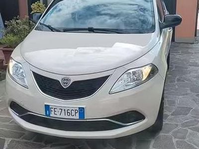 Gebraucht Lancia Ypsilon 69 PS (50 kW) 2016 Kleinwagen