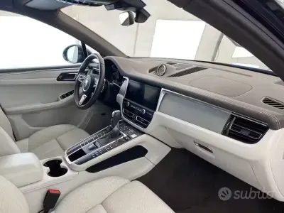 Usata Porsche Macan 354 CV (260 kW) 2019 Bluazzurro SUV