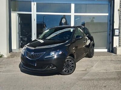 Usata Lancia Ypsilon Gold 69 CV (50 kW) 2023 Nero Utilitaria