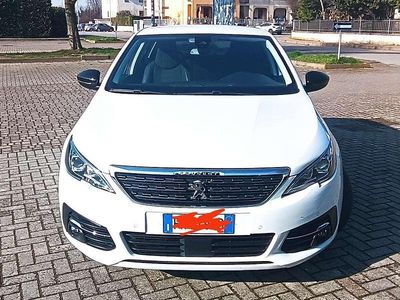 Bianco Usata 2019 Peugeot 308 Allure Berlina | 12.000 € (Buon prezzo)