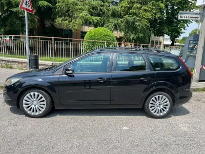 Usata Ford Focus Style 90 CV (66 kW) 2008 Nero Station wagon