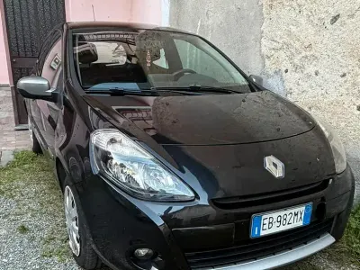 Usata Renault Clio IV 75 CV (55 kW) 2012 Berlina