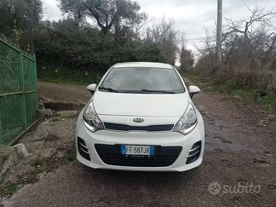Usata Kia Rio 75 CV (55 kW) 2016 Utilitaria