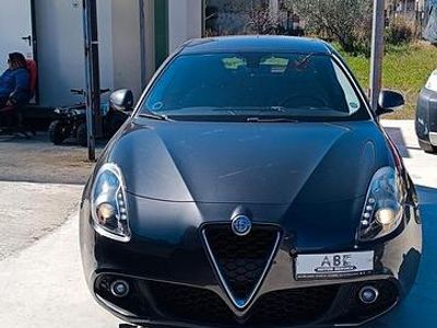Usata Alfa Romeo Giulietta 105 CV (77 kW) 2013 Grigio Utilitaria