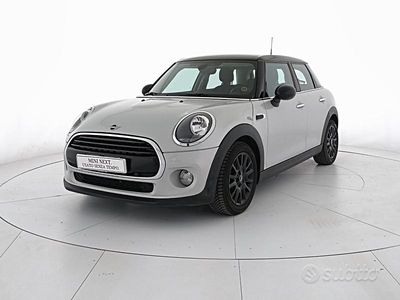 Usata Mini Cooper D 116 CV (85 kW) 2018 Bianco Utilitaria