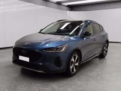 Usata Ford Focus Active 125 CV (91 kW) 2023 Blu SUV