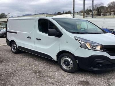 Usata Renault Trafic 145 CV (106 kW) 2017 Bianco Monovolume