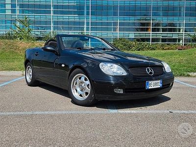 Usata Mercedes SLK200 136 CV (100 kW) 1999 Cabrio