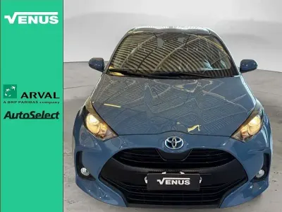 Begagnad Toyota Yaris Hybrid