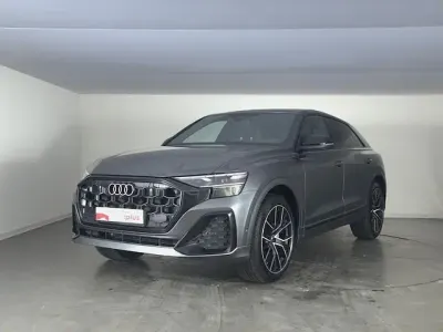 Usata Audi Q8 S-Line 286 CV (210 kW) 2024 Grigio daytona perlato SUV