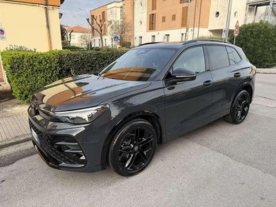 Usata VW Tiguan R-line Plus 150 CV (110 kW) 2025 SUV