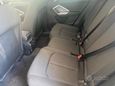 Usata Audi Q3 150 CV (110 kW) 2019 Verde SUV