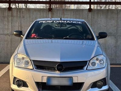 Usata Opel Tigra 90 CV (66 kW) 2005 Grigio Cabrio
