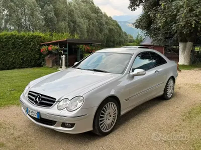 Usata Mercedes CLK320 224 CV (164 kW) 2006 Grigio Coupé