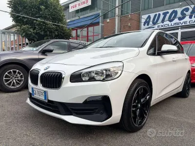 Usata BMW 218 Active Tourer 150 CV (110 kW) 2020 Bianco Monovolume