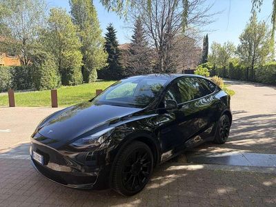 Usata Tesla Model Y Long Range AWD 208 kW (283 CV) 2022 SUV