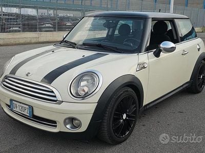 Usata Mini ONE Chili 95 CV (69 kW) 2009 Beige Utilitaria