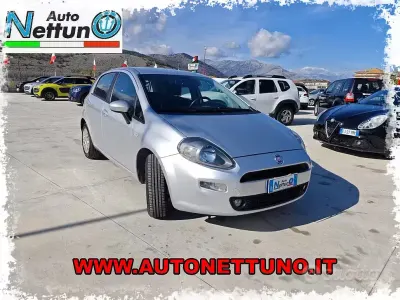 Gebraucht Fiat Punto Lounge 69 PS (50 kW) 2015 Grau Kleinwagen