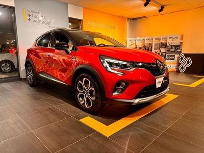 usata Renault Captur TCe 100 CV Intens del 2021 usata a Milano