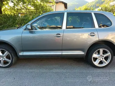 Usata Porsche Cayenne 340 CV (250 kW) 2006 Grigio SUV