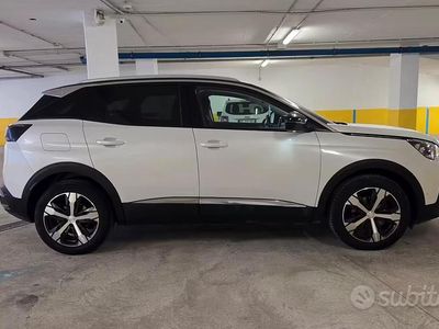 Usata Peugeot 3008 130 CV (95 kW) 2018 Bianco SUV
