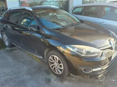 Usata Renault Mégane GrandTour LIMITED 110 CV (80 kW) 2016 Nero Station wagon