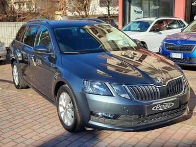 Grigio quarzo Usata 2020 Skoda Octavia G-TEC Executive Station wagon | 11.400 € (Ottimo prezzo)