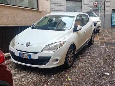 Usata Renault Mégane III 110 CV (80 kW) 2009 Bianco Utilitaria