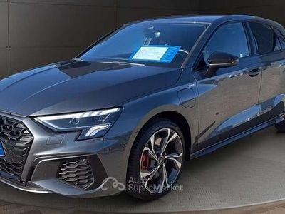 Usata Audi A3 S-Line 150 CV (110 kW) 2022 Grigio Berlina