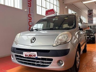 Usata Renault Kangoo 90 CV (66 kW) 2011 Grigio Monovolume