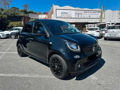 Usata Smart ForFour Prime 71 CV (52 kW) 2016 Nero Utilitaria